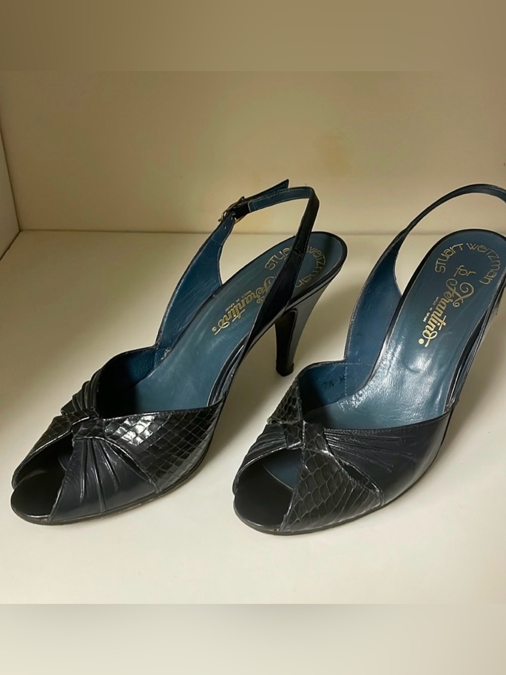 Stuart Weitzman Navy Blue Slingback Open Toe Leather Shoe size 7.5